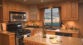 Excursion 7516 houseboat 3