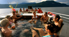 Cruisecraft 3 houseboat 5