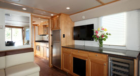 Cruisecraft 1 houseboat 5
