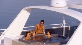 Houseboat Exteriors 9