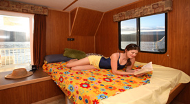 Cruisecraft 1 houseboat 9
